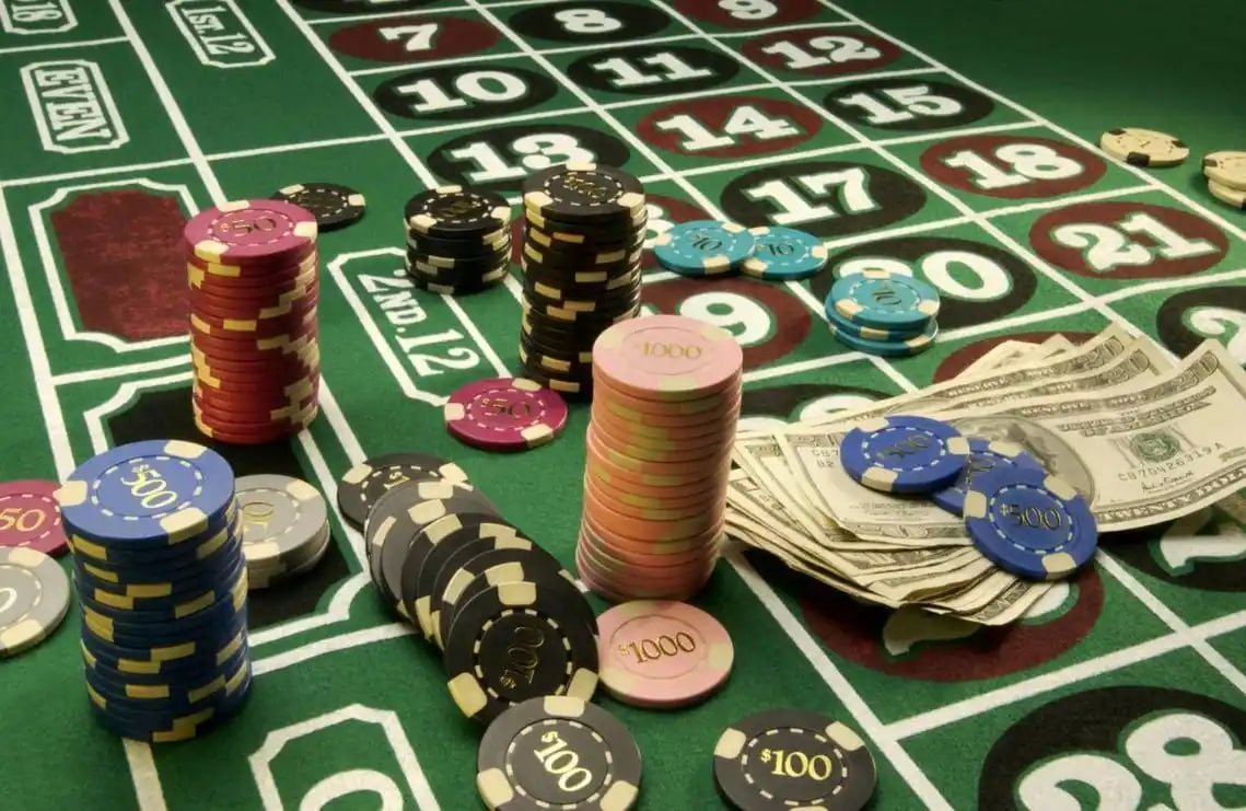 Filipino player spinning slots on juan365ph mobile browser